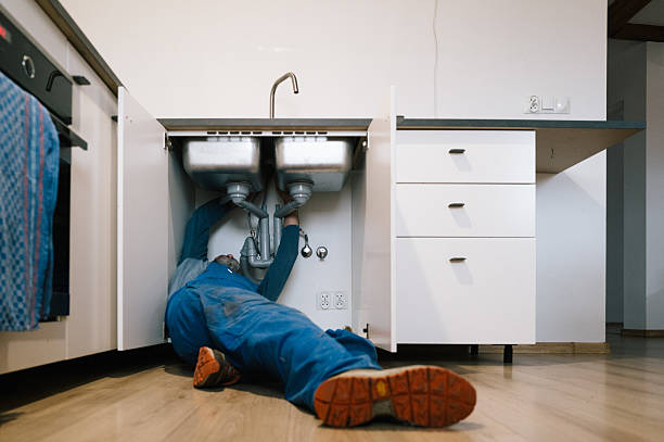 Professional Drain Cleaning technician working in Hartford, OH